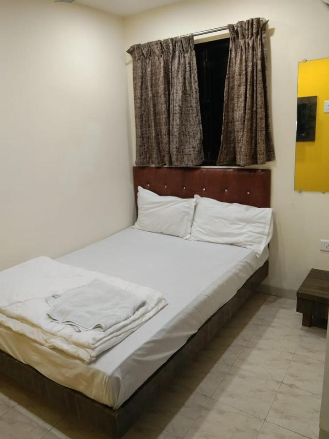 Sadguru Lodge Mumbai Eksteriør bilde
